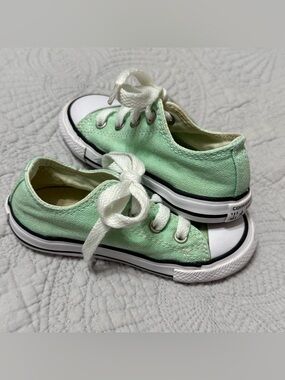 Converse Toddler Size 7 Mint Green Sneakers